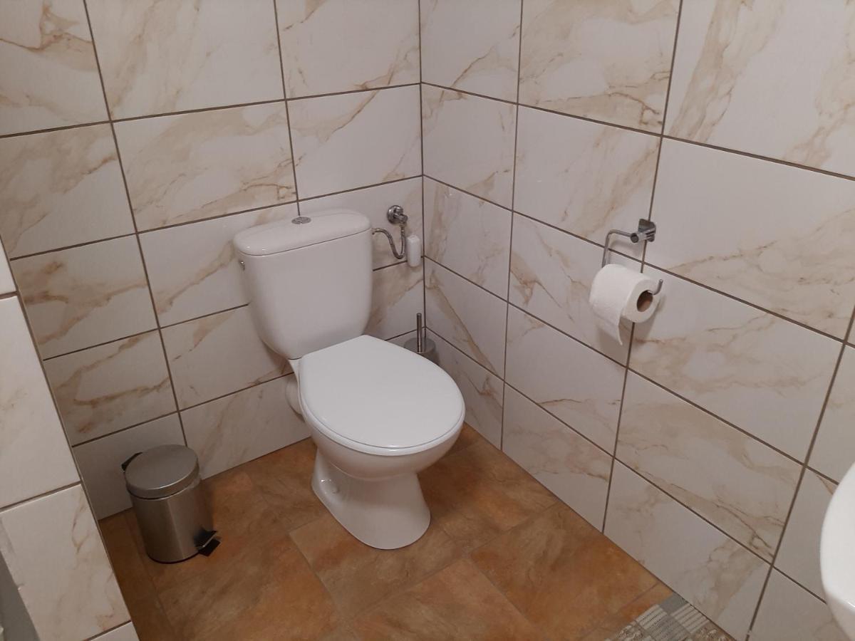 شقة Der Kleine Bauernhof Keine Arbeiter Zadnych Pracownikow Lubiatow  المظهر الخارجي الصورة